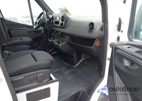 2019 Mercedes-Benz Sprinter 2500 High Roof V6 z USA, uszkodzony, nr VIN WD4PF1CD3KT008408